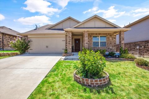 2929 Spotted Fawn Drive, Fort Worth, TX 76108 — photo 2