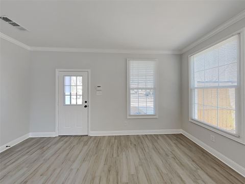 1032 E Leuda Street, Fort Worth, TX 76104 — photo 2
