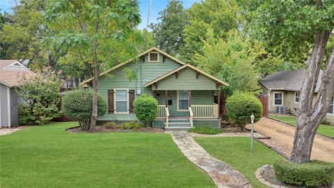 914 W Sunset Street, Grapevine