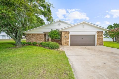 7517 US Highway 67, Stephenville