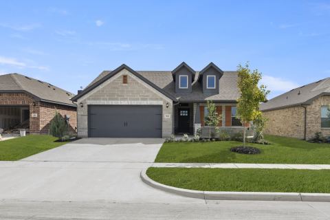 104 Hydrangea Drive, Terrell