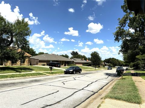 2320 Chestnut Way, Bedford, TX 76022 — photo 2