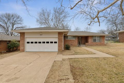1407 Robin Drive, Sherman