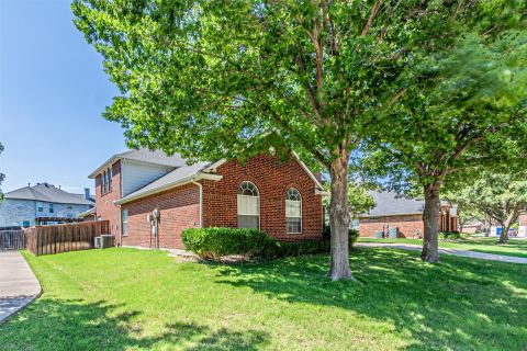 1913 Blue Ridge Drive, Flower Mound, TX 75028 — photo 2
