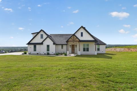 1040 Agnes N, Springtown