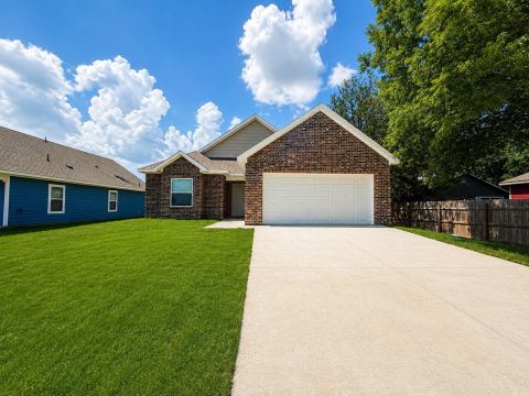 600 Crockett Drive, Cleburne, TX 76033 — photo 3