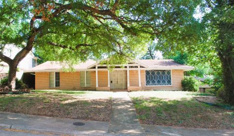 3530 Kiestcrest Drive, Dallas, TX 75233 — photo 2