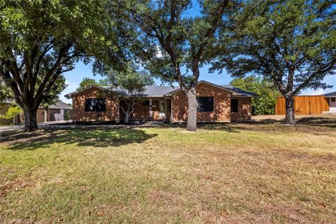 909 Robertson Road, Grand Prairie, TX 75050 — photo 3