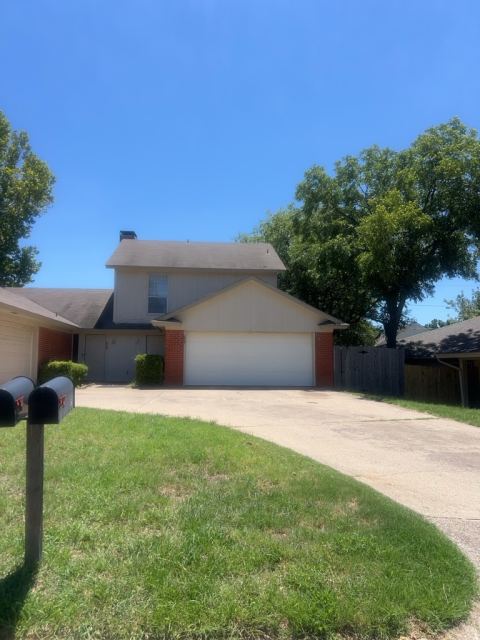 627 Overlook Court, Arlington