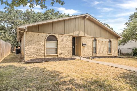 1201 Kingston Drive, Lewisville, TX 75067 — photo 3