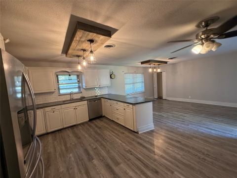 1412 Hillcrest Street, Ennis, TX 75119 — photo 3