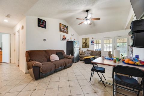 1717 Meadow Valley, Irving, TX 75060 — photo 3