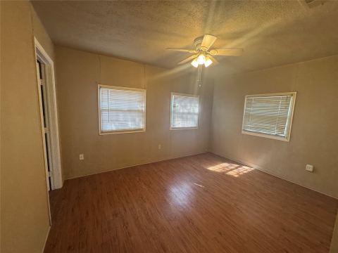 548 Miller Lane, Van Alstyne, TX 75495 — photo 3