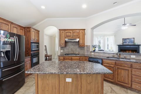 410 Charlie Way, Weatherford, TX 76087 — photo 3