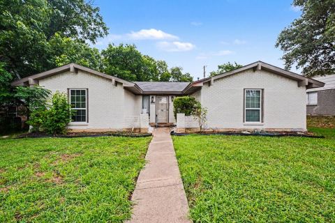 4133 Logan Street, Irving, TX 75062 — photo 2