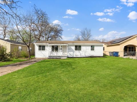 2907 Andrea Lane, Dallas