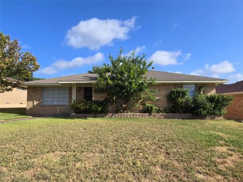 1623 Heather Glen Drive, Dallas, TX 75232 — photo 2