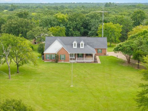 10495 Holly Creek Road, Terrell, TX 75160 — photo 3