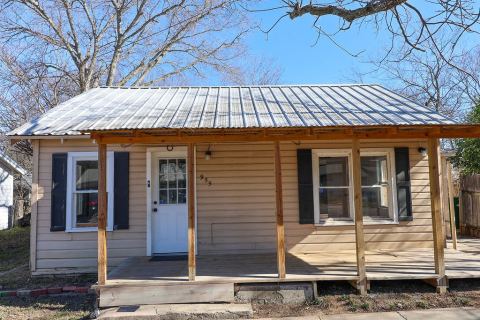 955 N Stephen Avenue, Stephenville, TX 76401 — photo 3