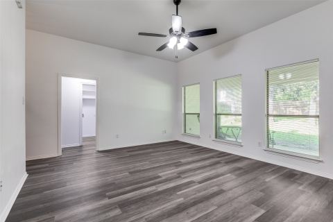 741 Oak Park Drive, Azle