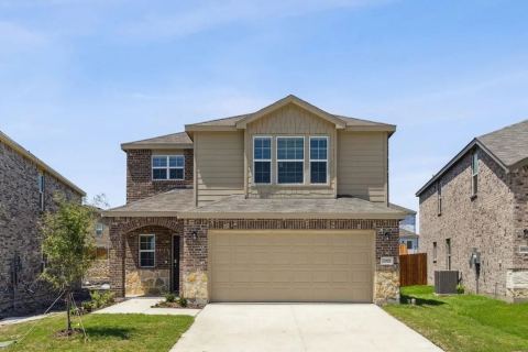 1917 Applewood Trail, Forney
