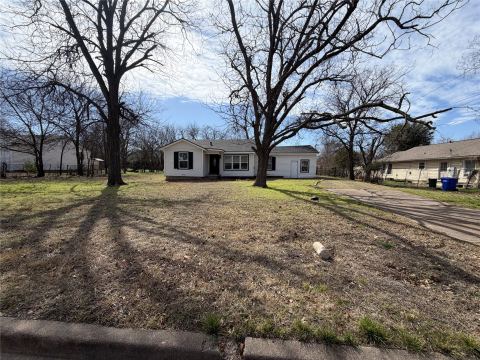 1613 Lexington Street, Waco, TX 76711 — photo 2