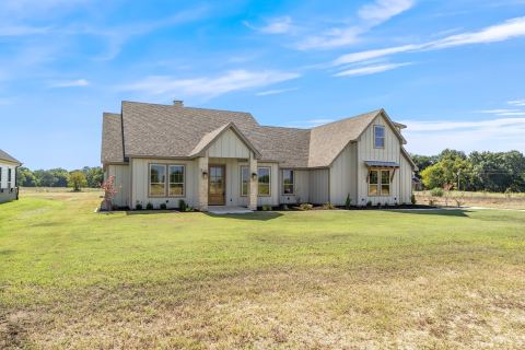 14740 County Road 355, Terrell