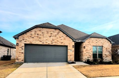 490 Oak Creek Drive, Lavon