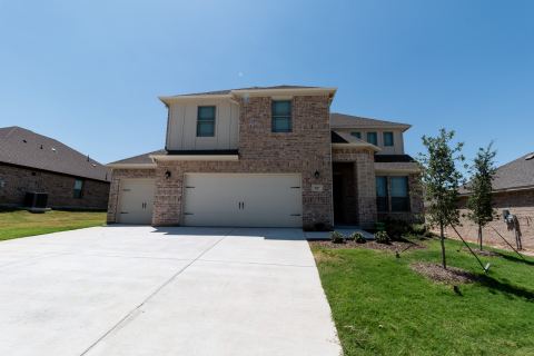 507 Reatta Drive, Justin, TX 76247 — photo 2