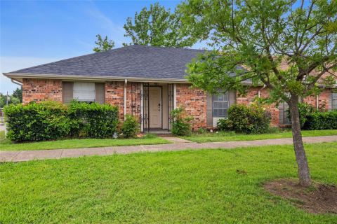 66 W Mountain Creek Drive, Grand Prairie
