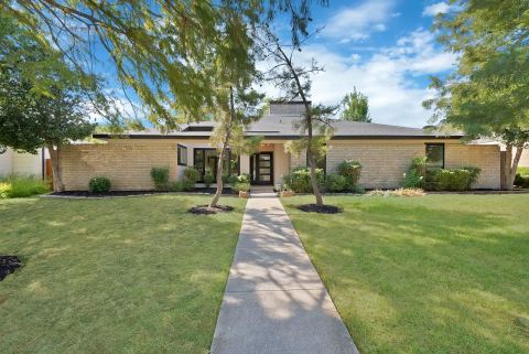 413 Campbell Court, Richardson