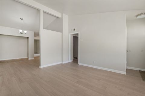 3221 Ridgeview Circle, Irving, TX 75062 — photo 3