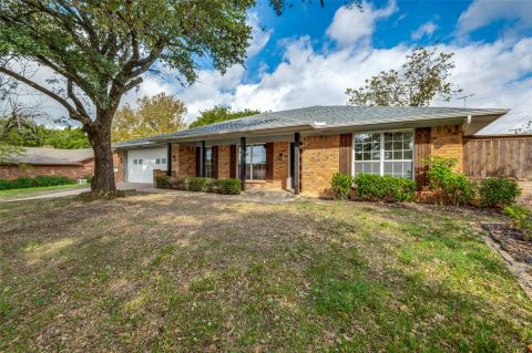 504 Rolling Hills Drive, Midlothian