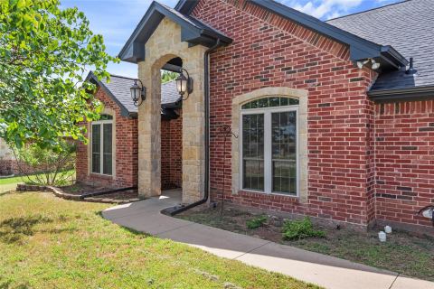 903 Winding Road, Granbury, TX 76049 — photo 2