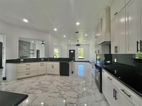 127 Valley Meadows Drive, Springtown, TX 76082 — photo 3