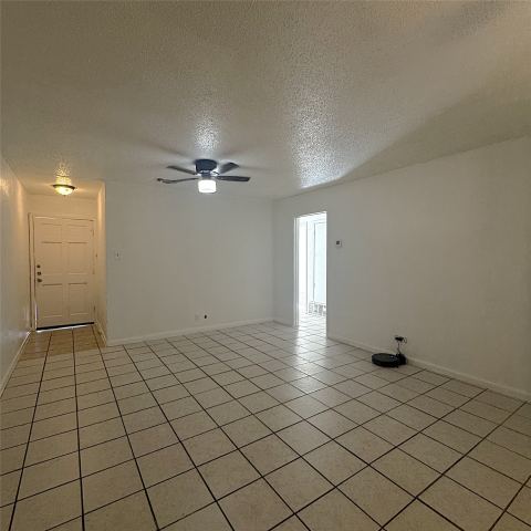 1320 S Rockwall Avenue, Terrell, TX 75160 — photo 3
