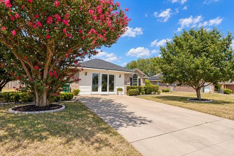 203 Knight Lane, Waco