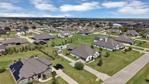 1110 Denton Creek Drive, Justin, TX 76247 — photo 2