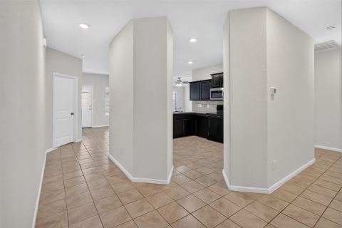 725 Gin Lake Trail, Fort Worth, TX 76120 — photo 2