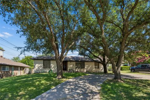 8011 Eagle Trail, Dallas, TX 75238 — photo 2
