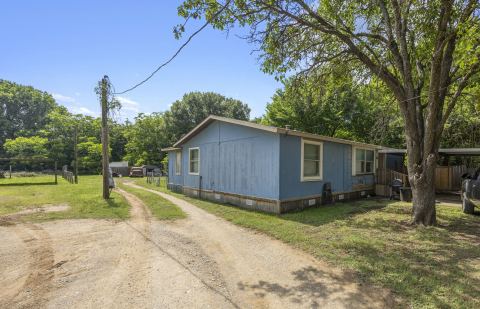 107 Syble Jean Drive B, Burleson, TX 76028 — photo 3
