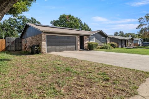2523 Avonhill Drive, Arlington, TX 76015 — photo 3
