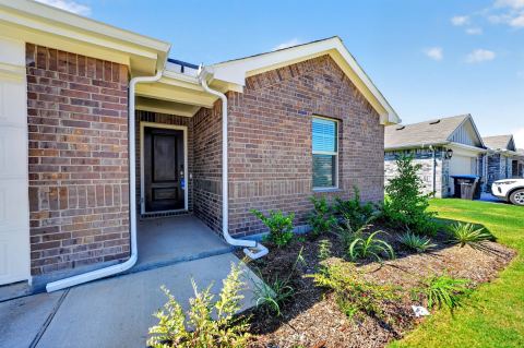 215 Teton Street, Greenville, TX 75402 — photo 2