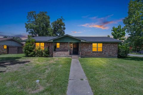 3500 Nashville Avenue, Greenville, TX 75402 — photo 2
