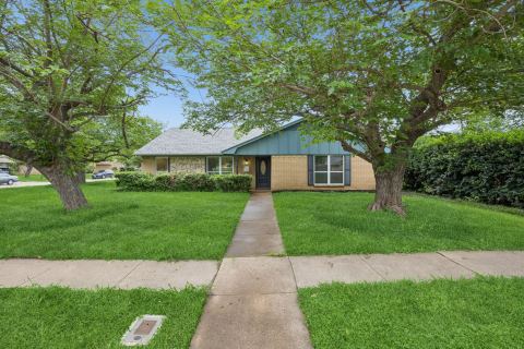 2524 Glen Lea Drive, Irving, TX 75062 — photo 2