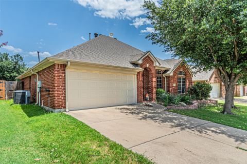 10132 Red Bluff Lane, Fort Worth, TX 76177 — photo 3
