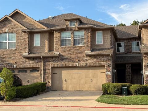 217 Barrington Lane, Lewisville