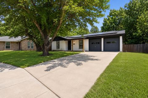 714 S Deerfield Circle, Arlington, TX 76015 — photo 2
