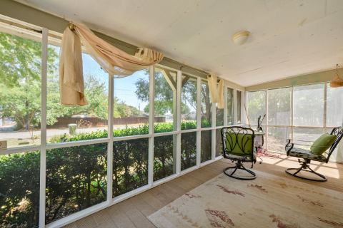 1709 E Apache Trail, Granbury, TX 76048 — photo 3