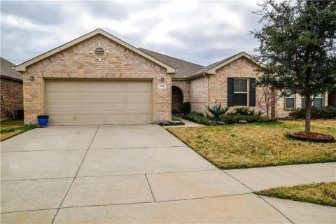 5716 Sapphire Pool Trail, Fort Worth